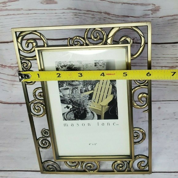 Mason Lane 4x6 Embossed Spiral Metal Bronze Frame - Picture 8 of 8